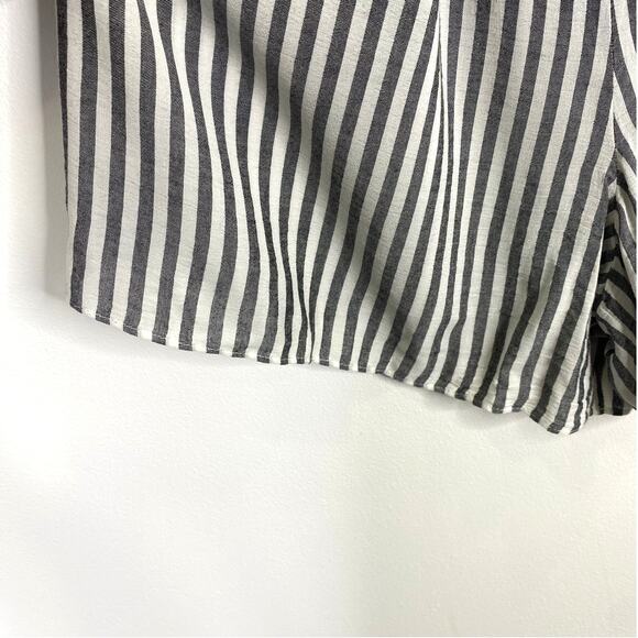 ALICE+OLIVIA Dory Romper Shorts Sz 0 Black Stripe Off Shoulder Ruffled Coastal - Picture 6 of 12
